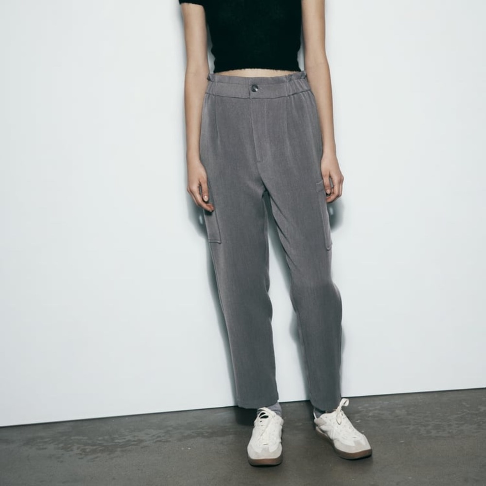 ZARA BAGGY CARGO PANTS - Size M in Black NWOT